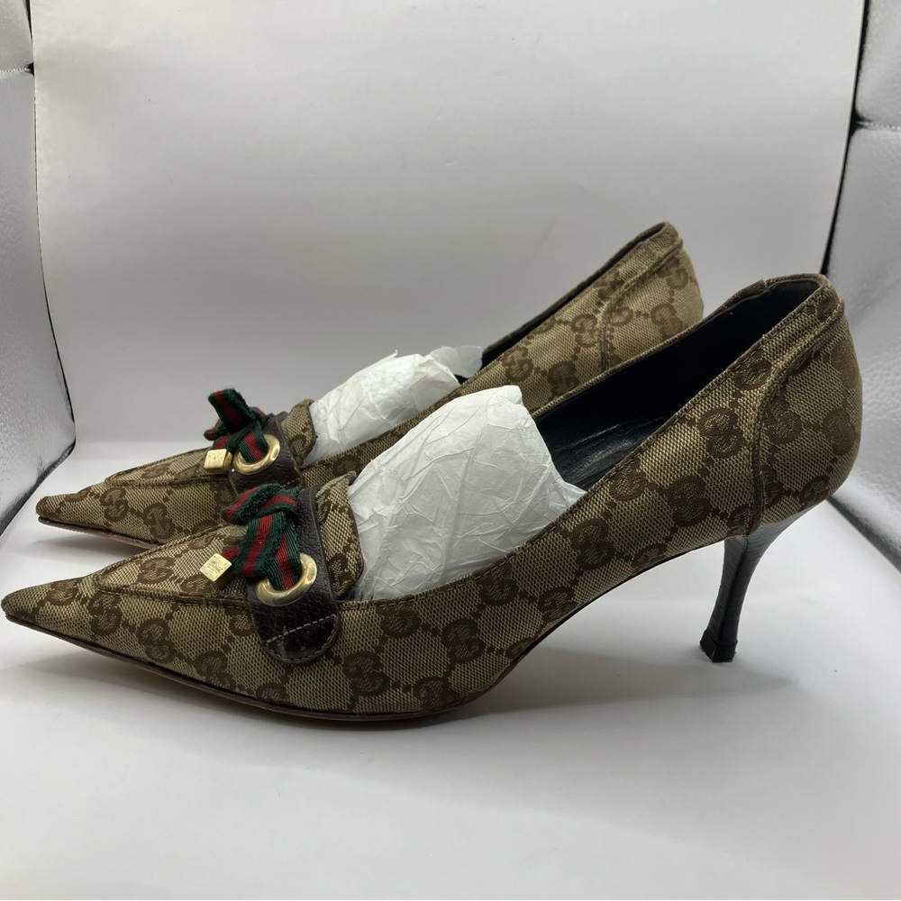 Gucci Beige Princy Gomma GG 75 - Size 9B